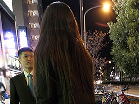 深夜のネット番組だと言い上品で清潔感のある素人美熟女をナンパ 「清楚な美人妻ほど溜まってる」「嫌だダメだと言いつつ股を開く」検証してみた3 サンプル動画サムネイル